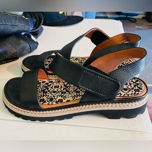 L'Amour Des Pieds Dashiell black leather strappy sandal sz 7 ladies